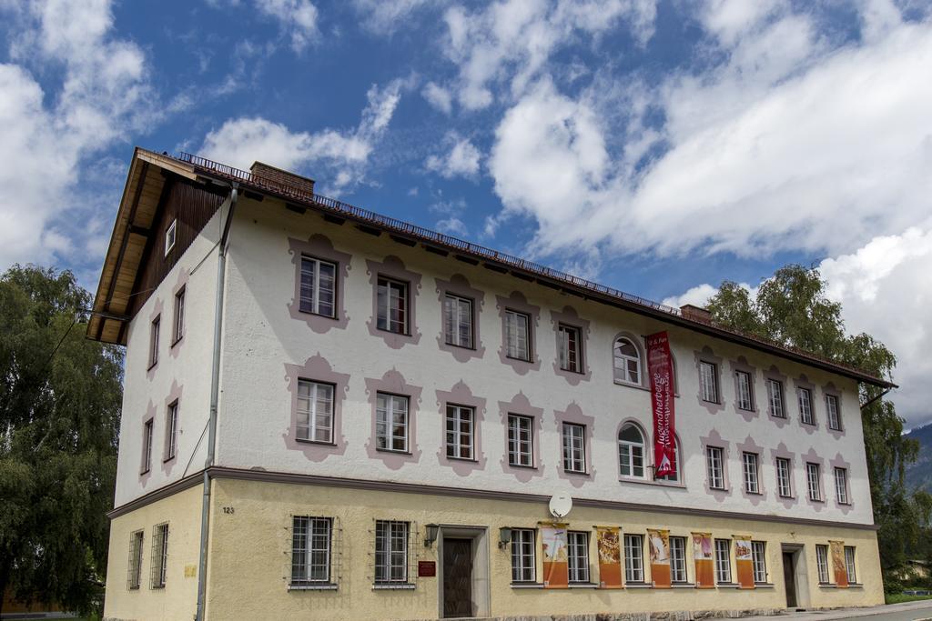 Fit Und Fun Sportherberge Kotschach-Mauthen Exteriör bild