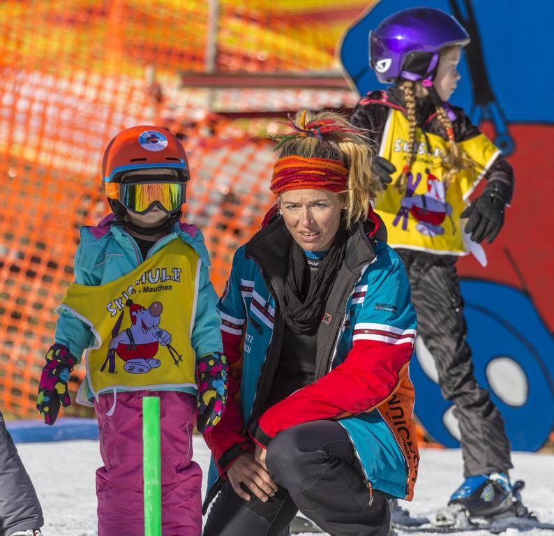 Fit Und Fun Sportherberge Kotschach-Mauthen Exteriör bild