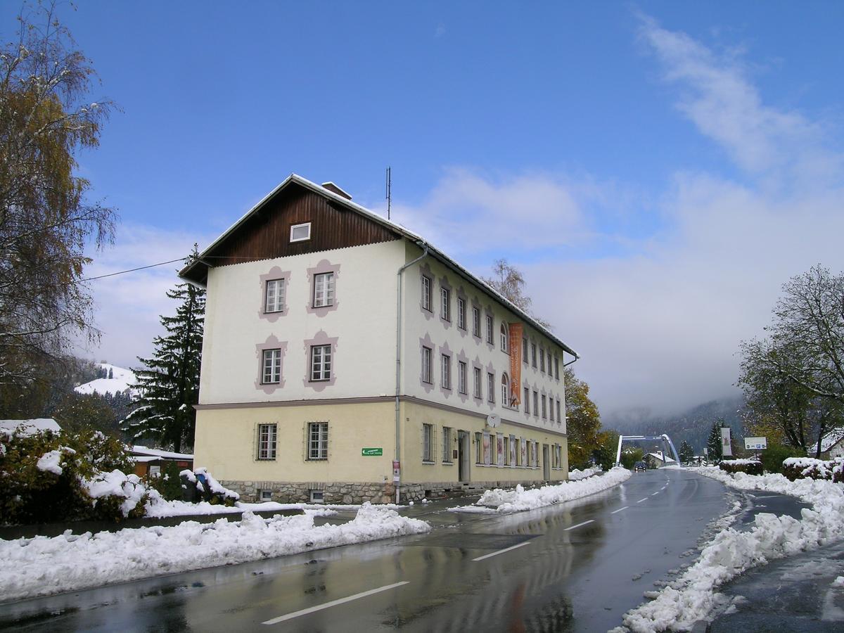 Fit Und Fun Sportherberge Kotschach-Mauthen Exteriör bild