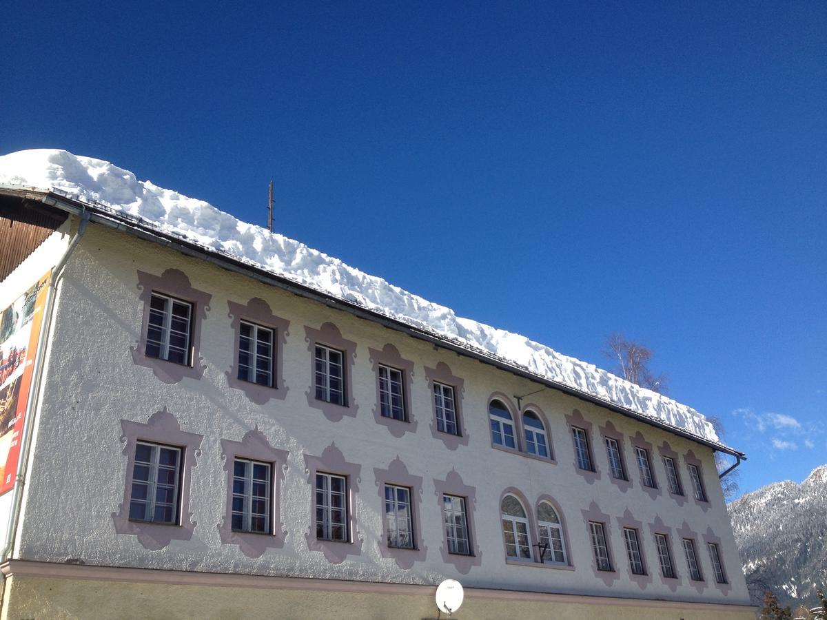 Fit Und Fun Sportherberge Kotschach-Mauthen Exteriör bild